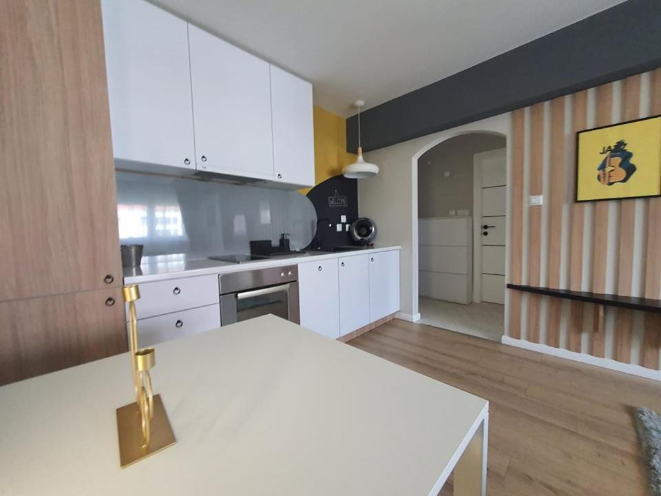 Jazz Stan Na Dan Appartement Brčko Buitenkant foto